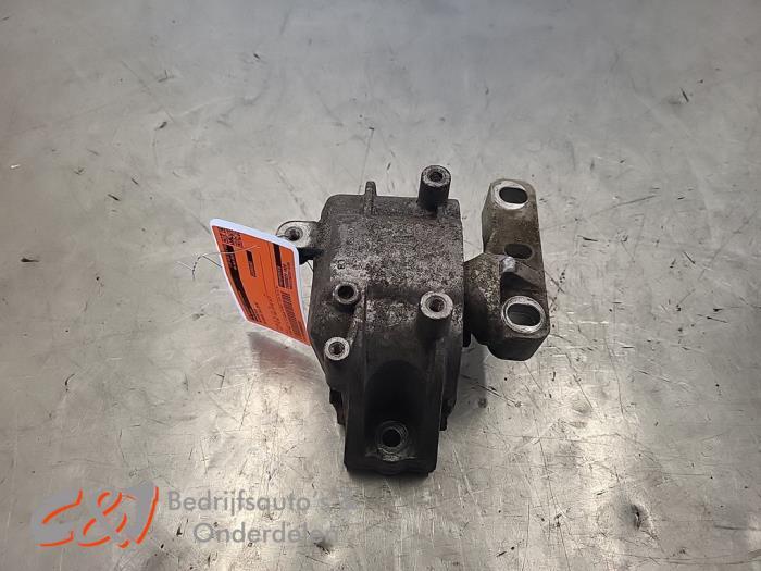 Motorsteun van een Volkswagen Caddy, Gebruikt, -, Volkswagen, -