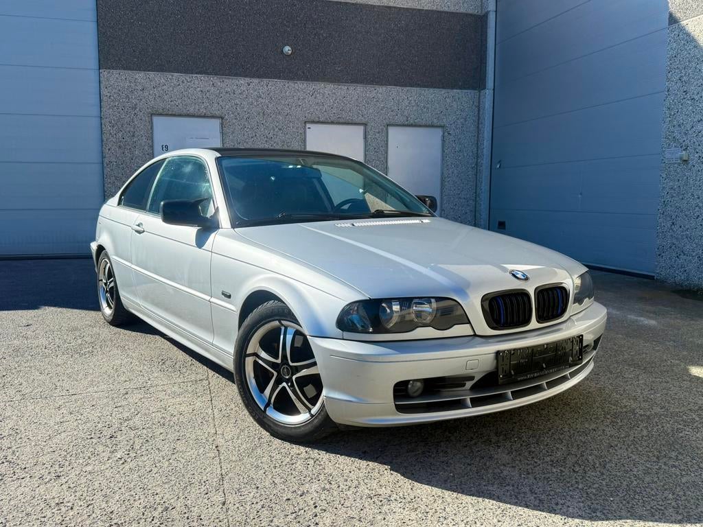 Bmw 318ci m pakket benzine gekeurd voor verkoop met carpas, Auto's, BMW, Automaat, Onderhoudsboekje, Te koop, Particulier