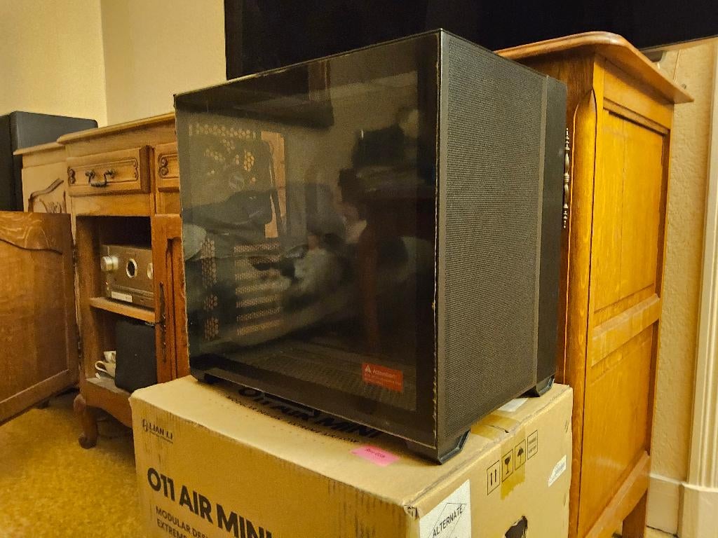 Boitier Lian LI 011 AIR MINI, Enlèvement, Neuf