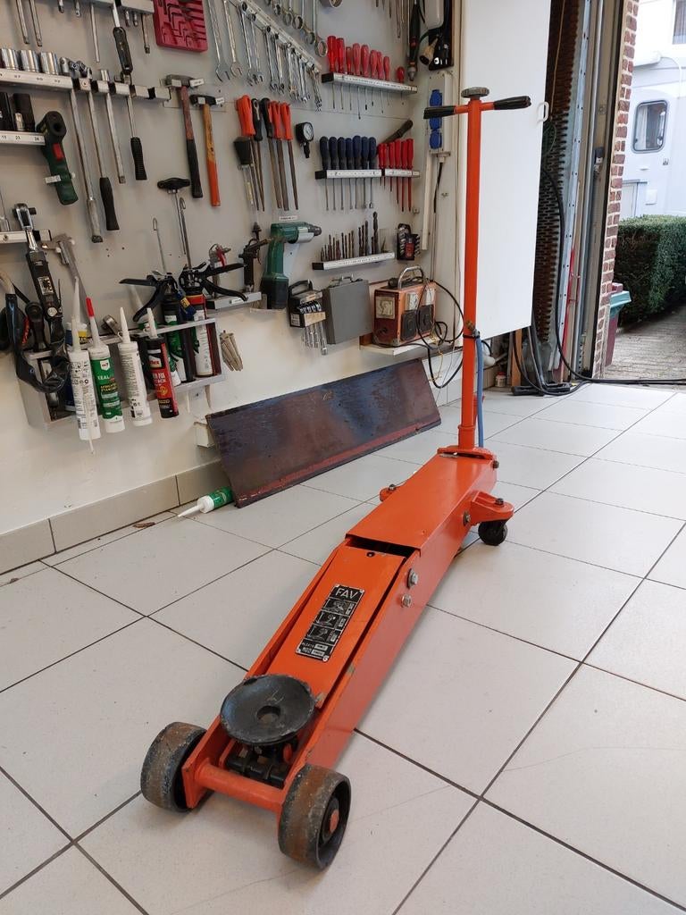 Garagekrik  zware uitvoering, Ophalen, Garagekrik