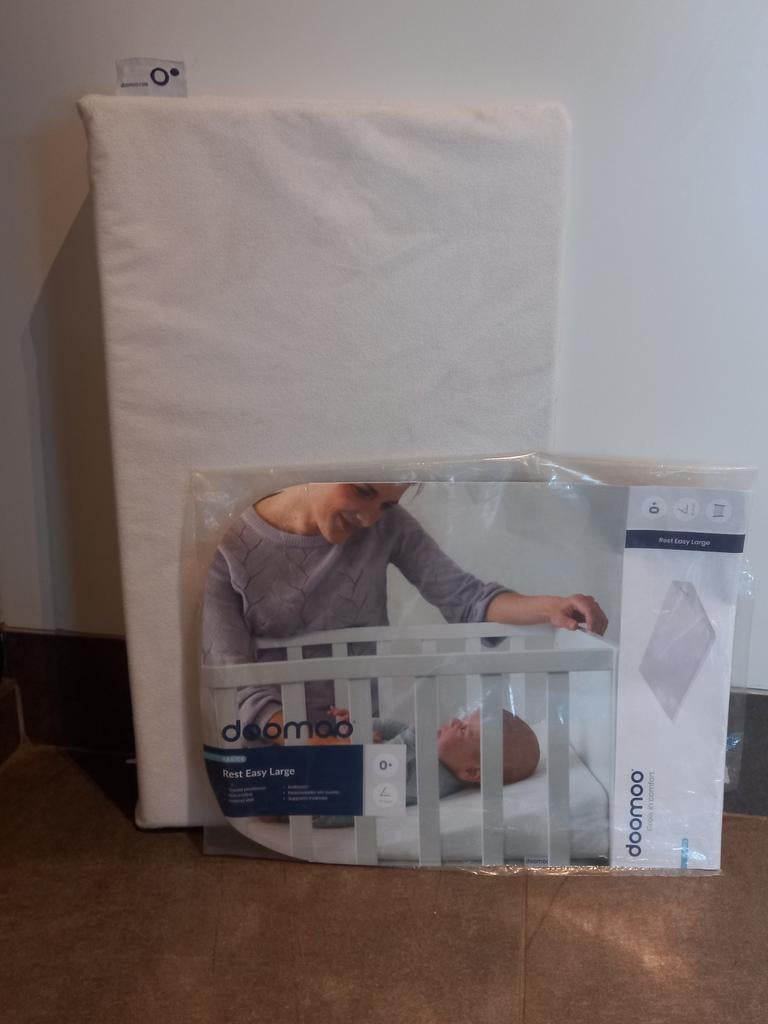 DOOMOO Hellend kussen REST EASY Large, Enfants & Bébés, Chambre d'enfant | Linge de lit, Comme neuf, Oreiller, Blanc, Garçon ou Fille