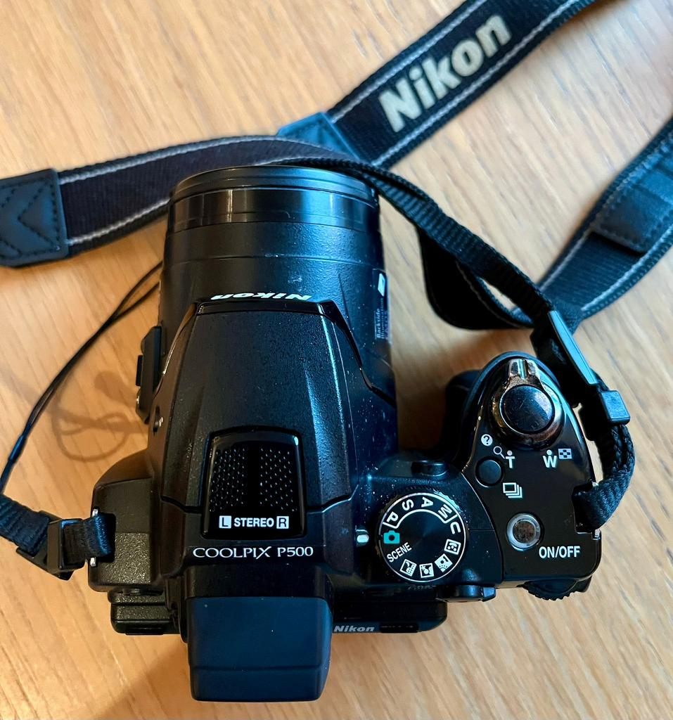Appareil photo Nikon Coolpix P500 avec cartes mémoire, TV, Hi-fi & Vidéo, Appareils photo numériques, Enlèvement, Comme neuf, Nikon
