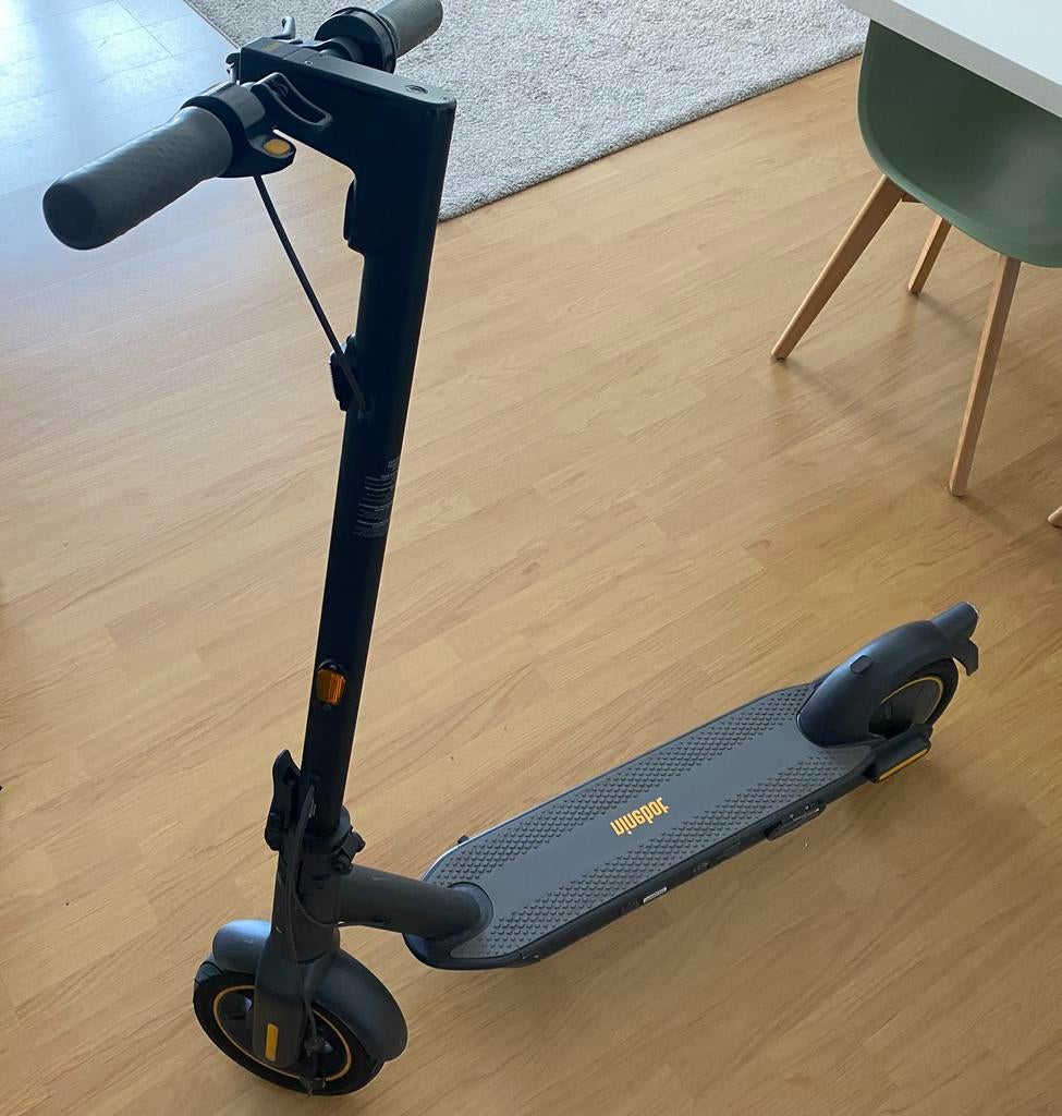 Elektrische step: Segway Ninebot MAX G30E II, Fietsen en Brommers, Steps, Ophalen, Zo goed als nieuw