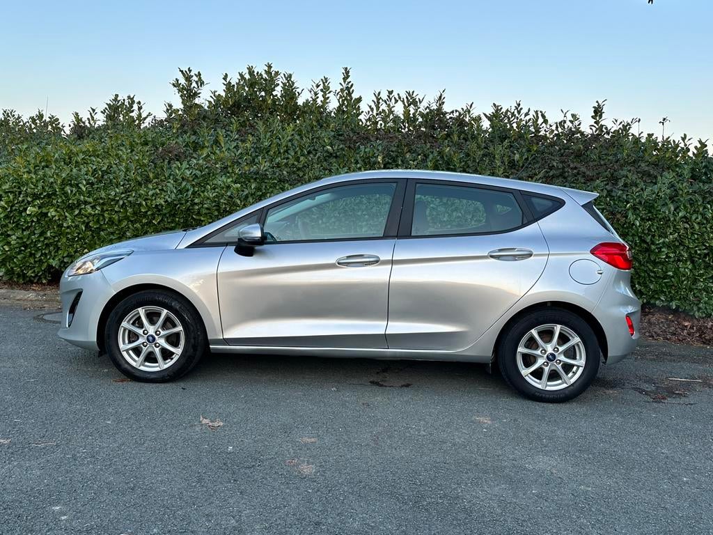 Ford Fiesta 1.1 Benzine 2018 €6b 128.000km Airco scherm CarP, Auto's, Voorwielaandrijving, Stof, Euro 6, USB