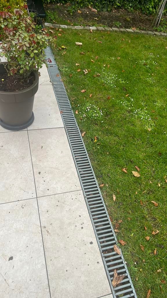 Afwateringsgoot  metalen rooster ideaal voor terras of tuin, Tuin en Terras, Ophalen