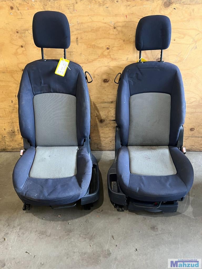 PEUGEOT 1007 links rechts stoel 2005+, Taurusavenue 1
2132 LS  Hoofddorp, NL, Gebruikt, Contact.group@renault.com, Stellantis N.V.