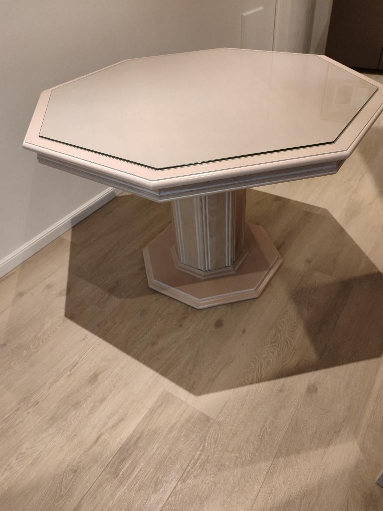 Eettafel met glazen beschermblad , Ophalen