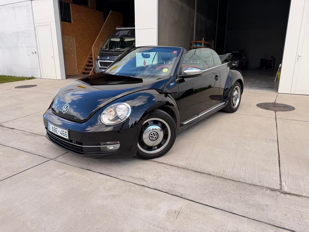 VW Beetle Cabrio 1.6 TDI – 2013, Autos, Volkswagen, Entreprise, Diesel, Boîte manuelle, Rouge, Cuir, Enlèvement