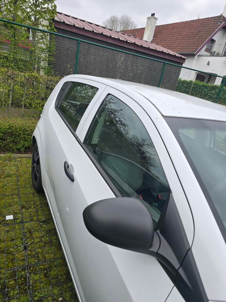 سيارة للبيع بحالة جيدة مع التخفيض واوراقها كاملة مع الكنترول, Auto's, Chevrolet, Euro 5, Aveo, Handgeschakeld, Particulier