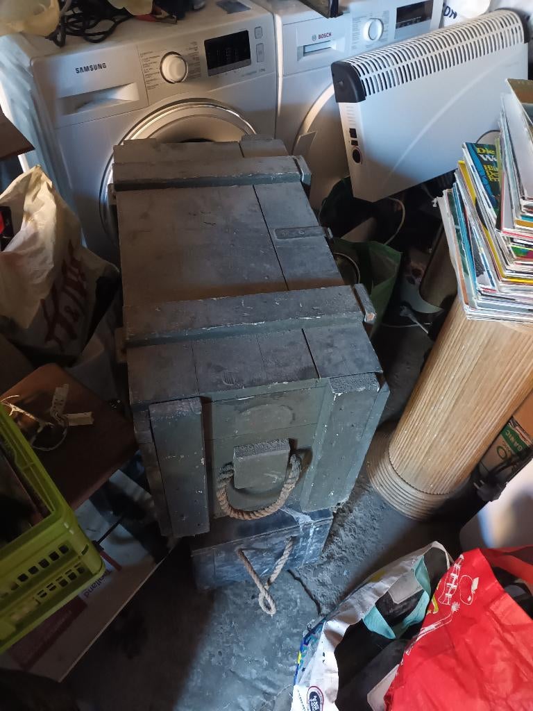 coffre militaire voir photos 2 pieces, Enlèvement ou Envoi