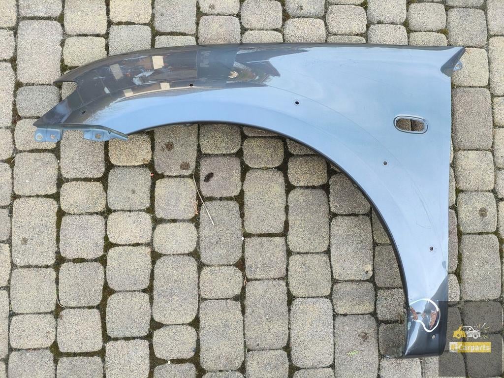 200 05-, MITSUBISHI L200 05-14 LINKERVOORVLEUGEL ONDER PLINT, Info@mitsubishi-motors.com, Gebruikt, Mitsubishi Motors Corporation