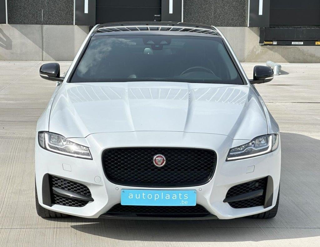 Jaguar XF R-Sport 2019 180pk Black Pack 12m Garantie, Auto's, Jaguar, Automaat, Wit, Bedrijf, 5 deurs