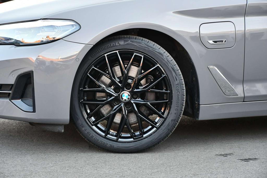 BMW 5 Serie 530 Touring 530e *xDRIVE*CARPLAY*AMBIENT*LED*LED, Auto's, BMW, Automaat, Euro 6, 4 cilinders, Hybride Elektrisch/Benzine