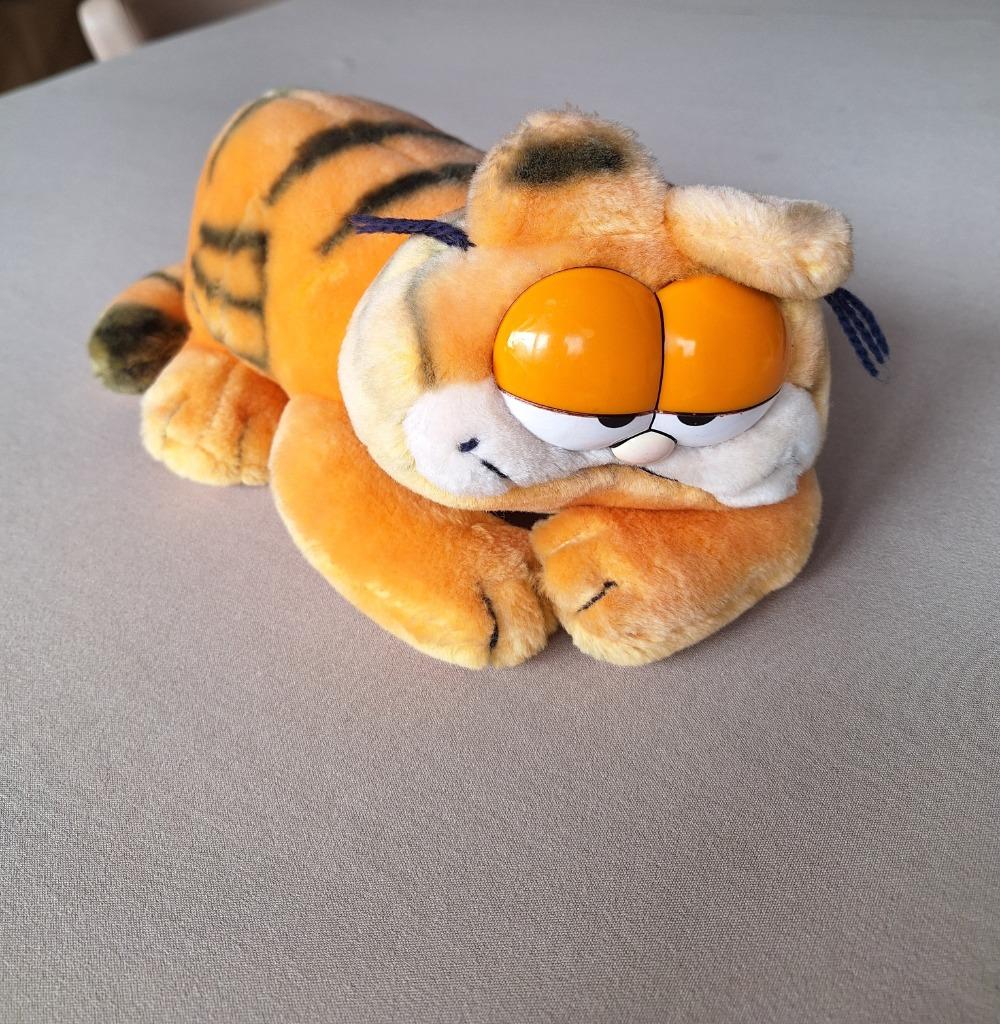 Garfield vintage liggende knuffel, Kinderen en Baby's, Speelgoed | Knuffels en Pluche, Ophalen, Zo goed als nieuw