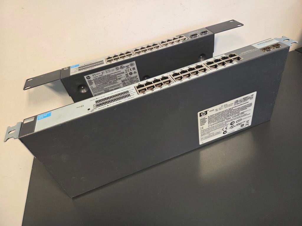 ProCurve Switch 1800-24G + HP Switch 1410-24G, Computers en Software, Ophalen, Gebruikt