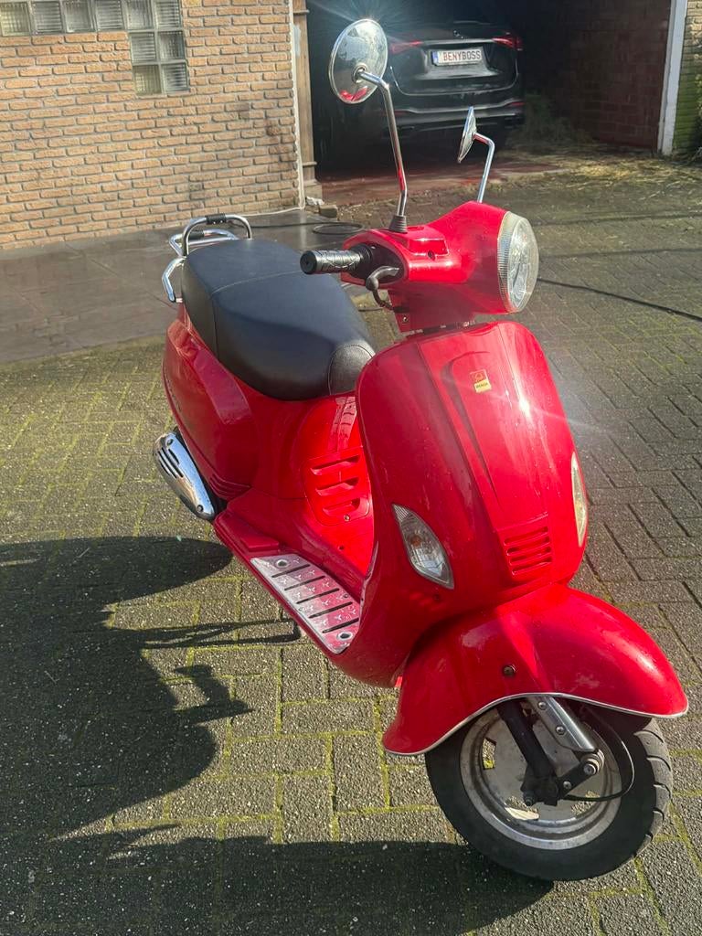 Scooter b klasse 2017, Enlèvement, Comme neuf