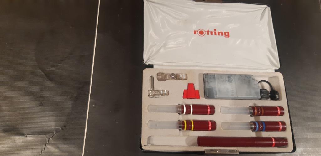 Rotring vintage + boîte à compas Staedtler, Enlèvement