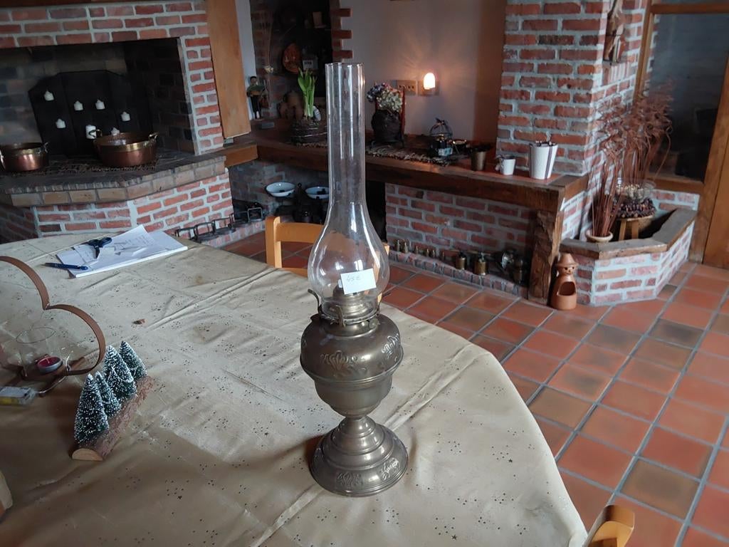 Ancienne lampe en cuivre avec globe en verre, Enlèvement ou Envoi