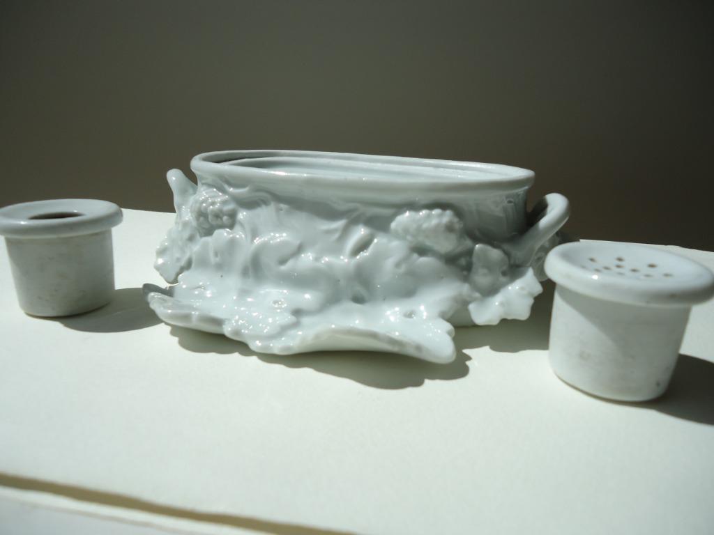Ancien encrier porcelaine du XIXeme pot à encre repose-plume, Antiquités & Art, Enlèvement ou Envoi