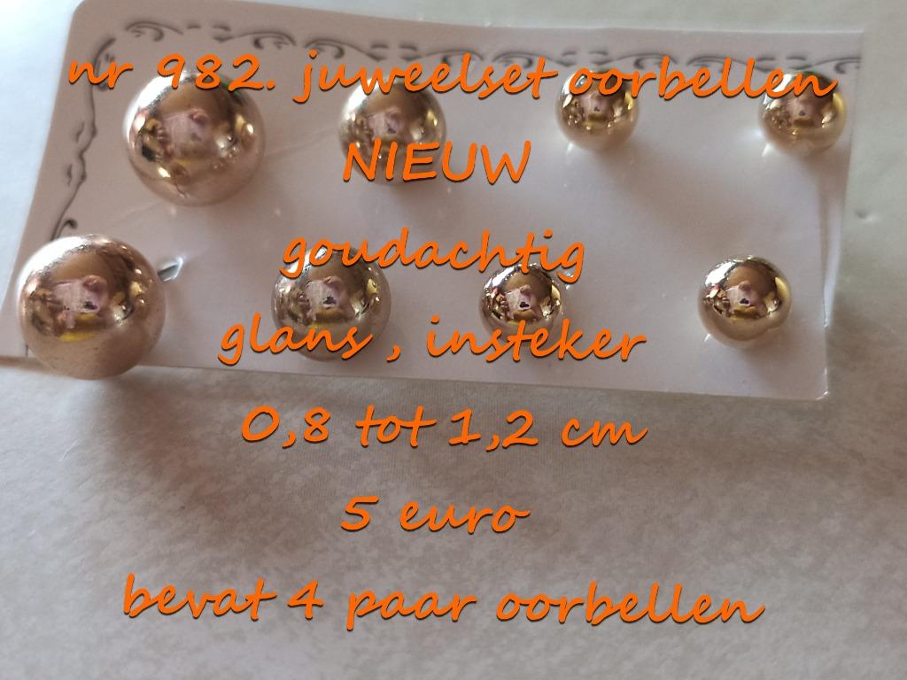 982. Juweelset : oorbellen , NIEUW , @LAATSTE STUK@ verzend, Overige materialen, Verzenden, Nieuw, Knopjes of Stekers