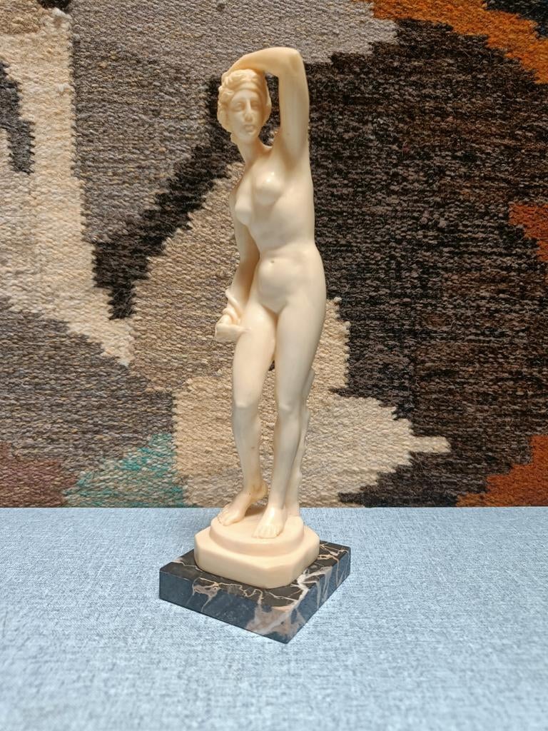 A.Santini beeld, Enlèvement ou Envoi