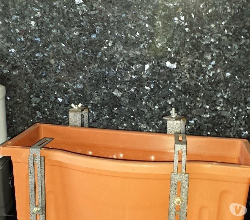 Balconnière, Enlèvement, Synthétique