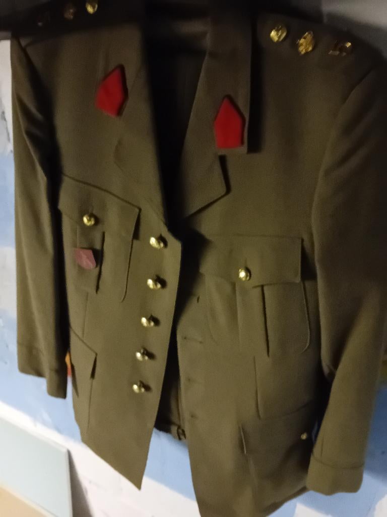 legerkostuum, Verzamelen, Ophalen, Landmacht