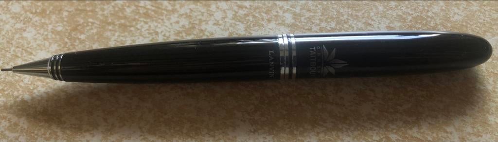 Porte mines Lanvin jamais utilisé, Collections, Comme neuf