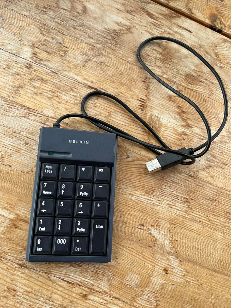 À vendre : clavier numérique Belkin, Informatique & Logiciels, Claviers, Enlèvement ou Envoi, Numerique, Comme neuf, Filaire