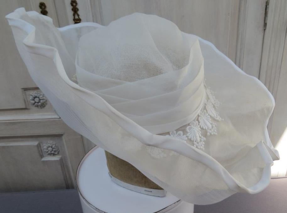 oude grote witte hoed seventies 1974 1 maal gedragen, Kleding | Heren, Hoeden en Petten, Ophalen of Verzenden, Hoed