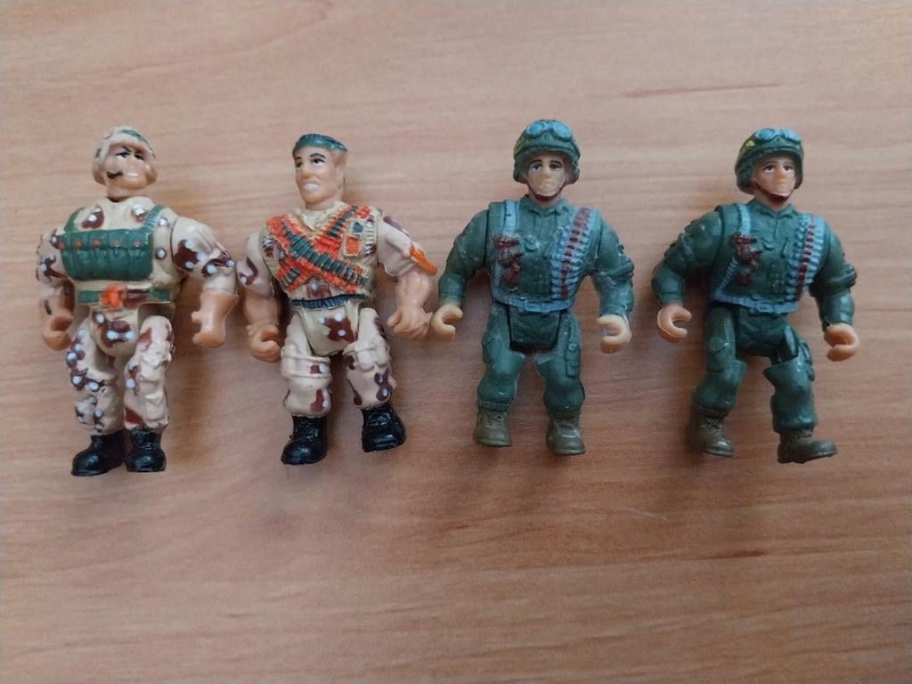 Mini soldaatjes 5 cm, Verzamelen, Poppetjes en Figuurtjes, Ophalen of Verzenden, Zo goed als nieuw