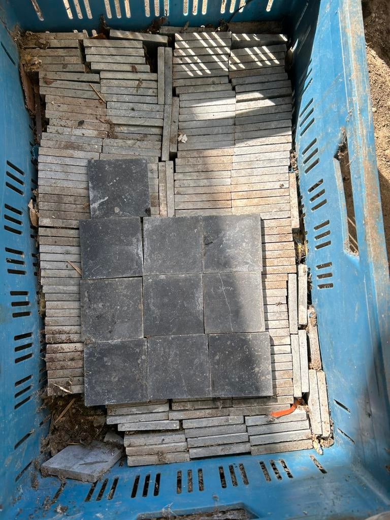 220 tegeltjes arduin( blauwsteen) 7,5 cm x 7,5 cm, Enlèvement