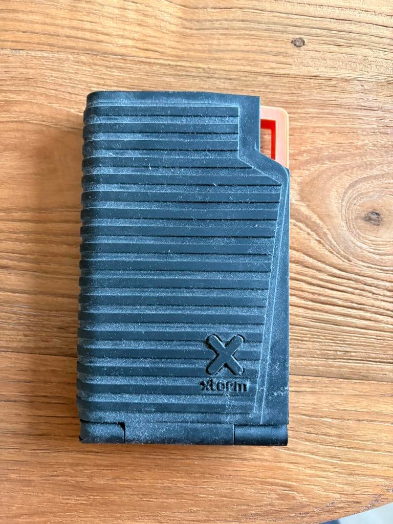 Xstorm solar powerbank 10000mAh, Ophalen of Verzenden, Zo goed als nieuw