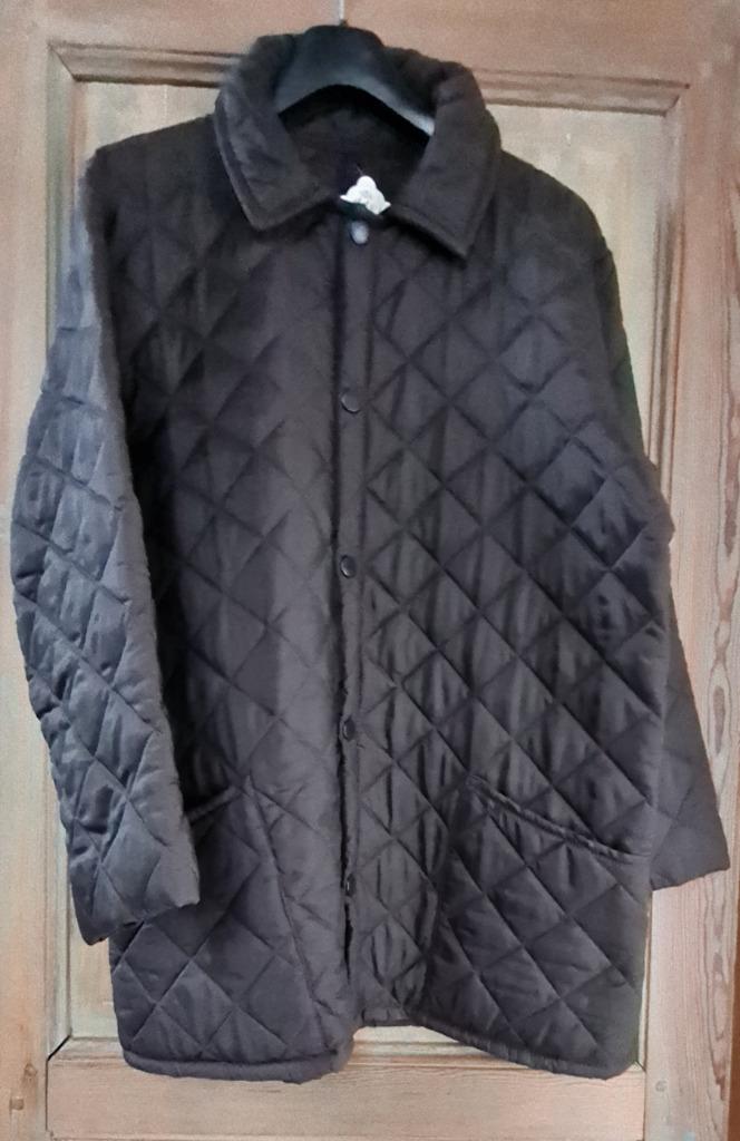 Veste matelassée marron foncé Barbour MEDIUM GRAND, Vêtements | Hommes, Vestes | Hiver, Porté, Taille 48/50 (M), Brun, Enlèvement ou Envoi