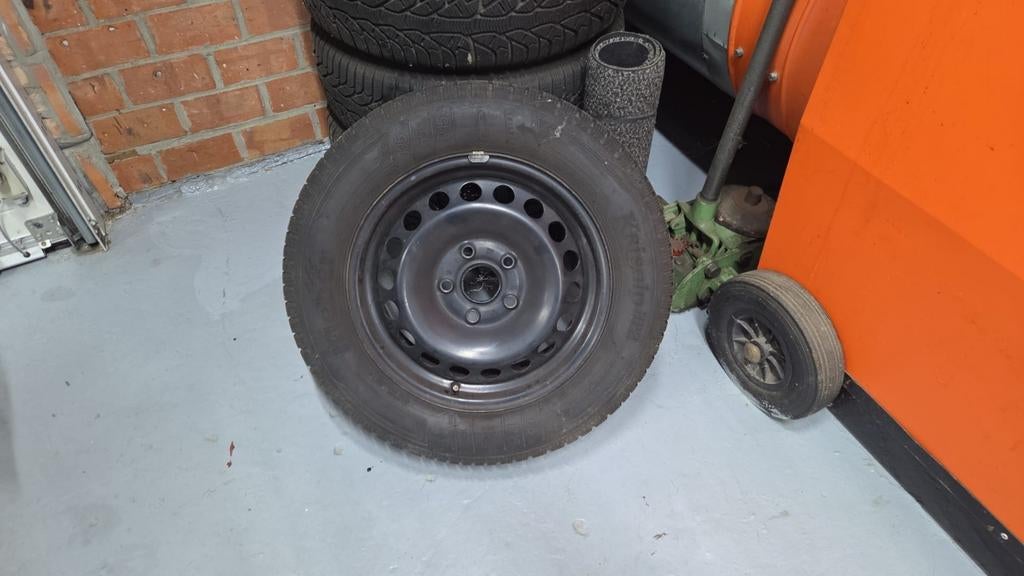 195/65R15 91H, Auto-onderdelen, 15 inch, Velg(en), Nieuw, Winterbanden