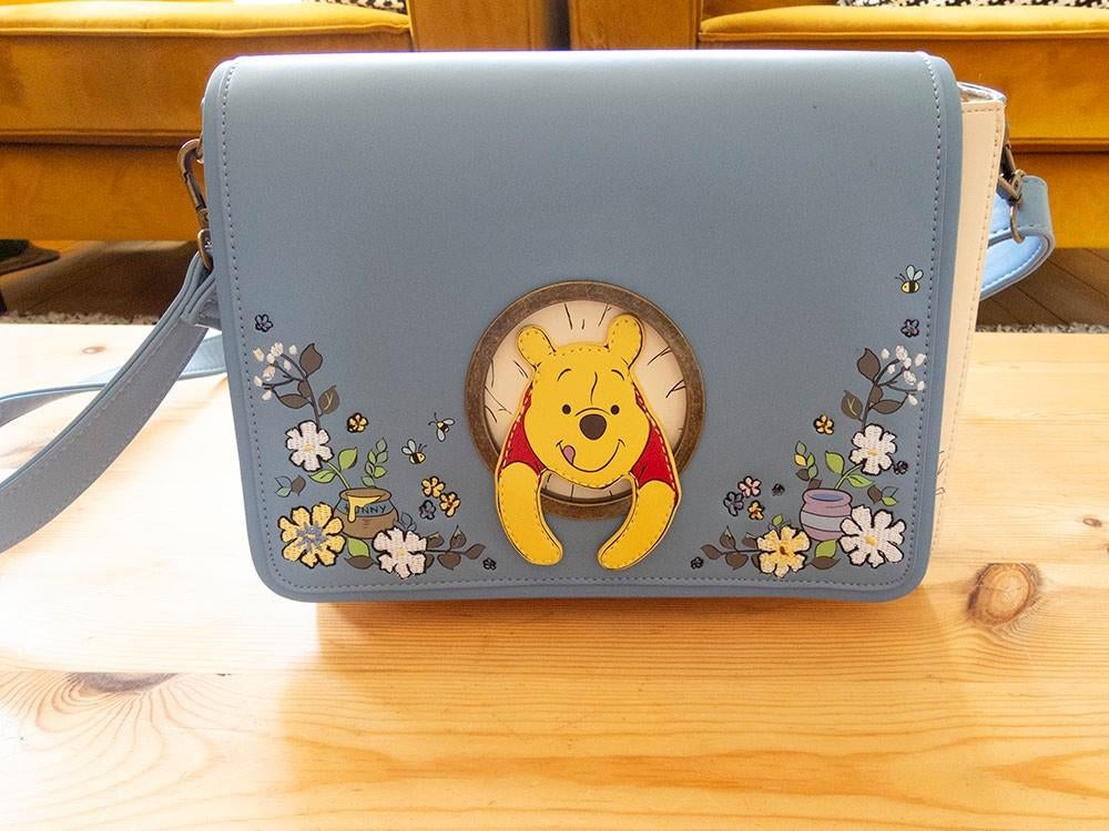 Te koop Disney Winnie the Pooh 95th anniversary tas, Ophalen of Verzenden, Nieuw, Blauw, Schoudertasje