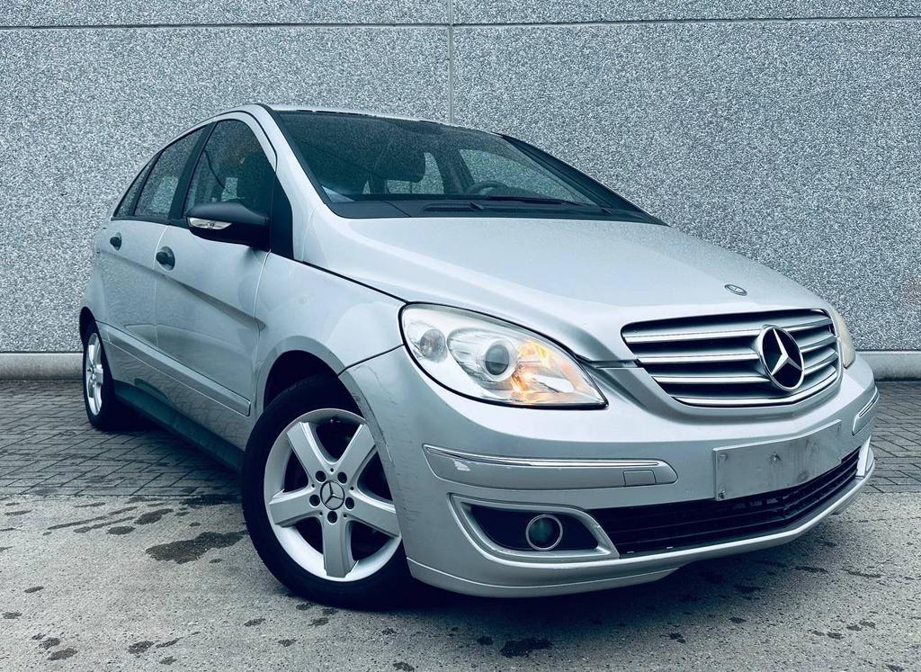 Mercedes B170 benzine AIRCO-CRUISE-GEKEURD VOOR VERKOOP!, Auto's, Mercedes-Benz, Voorwielaandrijving, Zwart, 4 cilinders, Bedrijf
