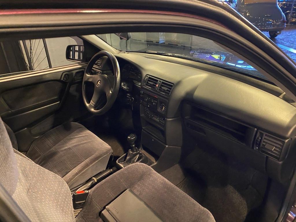 Opel Vectra 1.6i GLS (bj 1993), Auto's, 1600 cc, Bedrijf, Metaalkleur, Opel