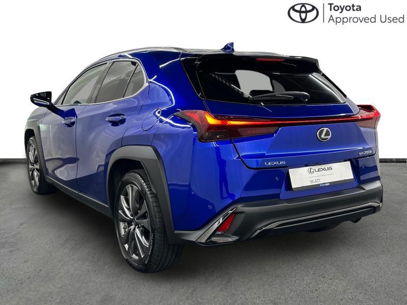 Lexus UX 250h F-Sport Design 184pk/4Season tyres, Auto's, Lexus, Automaat, https://public.car-pass.be/vhr/97c5bb8a-b96f-4359-be7b-00297cccb9c2