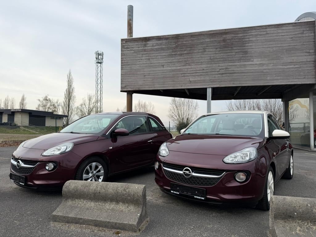 2 stuks van de Opel Adam met de 1.2 benzine op stock, Autos, Opel, Rouge, Entreprise, 124 g/km, Berline