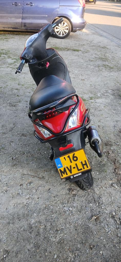 Zip 172cc NL kenteken malossi, Fietsen en Brommers, Ophalen, Gebruikt, Zip, 172 cc