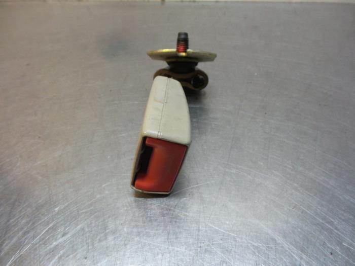 Insertion ceinture de sécurité arrière droite d'un Jaguar, -, Utilisé, Jaguar, -