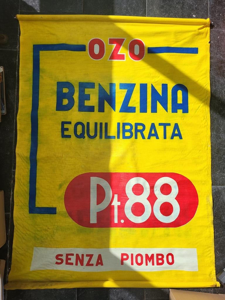 OZO benzina reclame doek banner jaren 50, Enlèvement, Panneau publicitaire