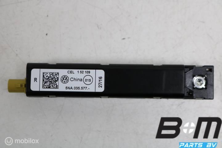 Antenneversterker VW Tiguan 5NA 5NA035577, Auto diversen, Autoradio's, Gebruikt