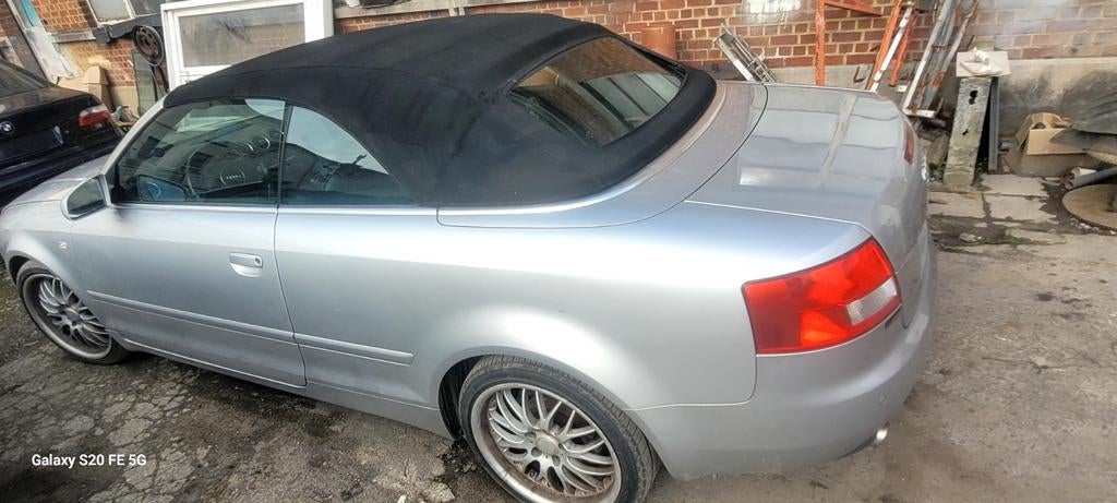 AUDI A4+2400 ESS+2002+CABRIOLET+AUTOMATIQUE+FULL À 2999EU, Cuir, Argent ou Gris, Achat, 2400 cm³