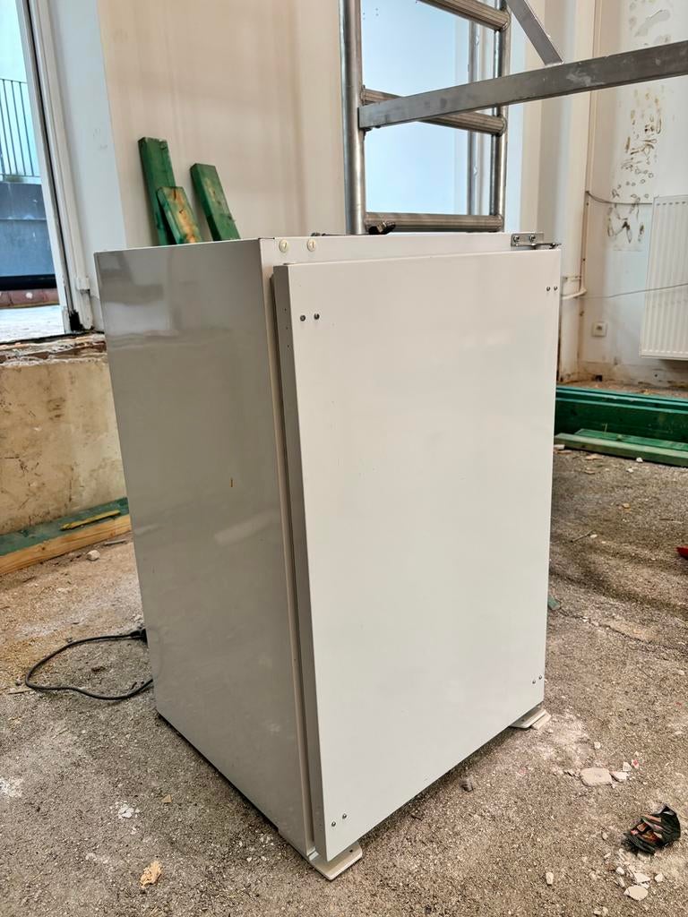 Réfrigérateur exquis d'une capacité de 88 cm, 85 à 120 cm, Enlèvement, 45 à 60 cm, 100 à 150 litres