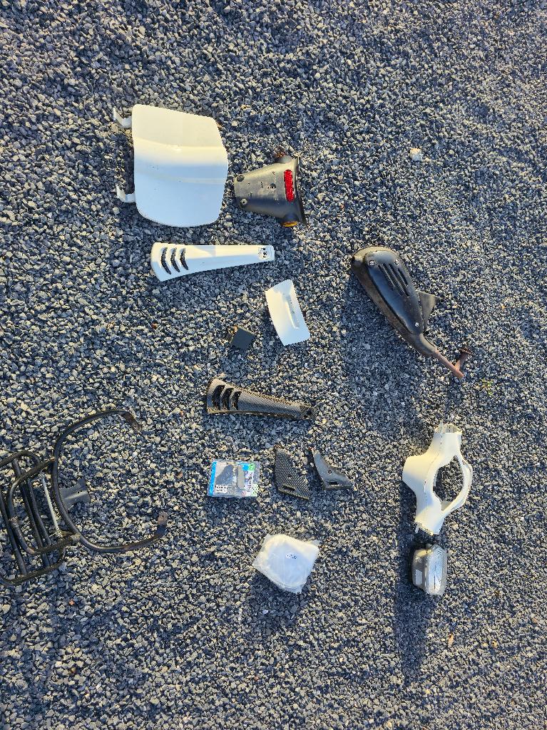 Leuke vespa sprint/primavera onderdelen, Ophalen, Zo goed als nieuw, Overige typen, Vespa