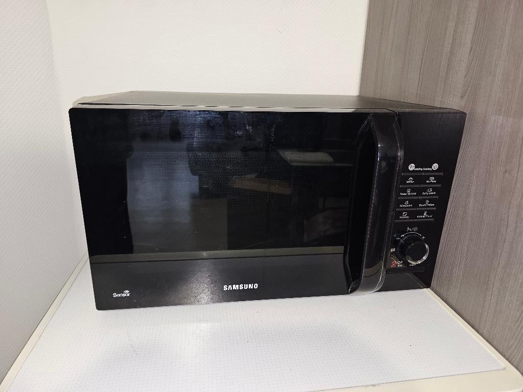 microgolf Samsung MS28H5125GK DEFECT, Elektronische apparatuur, Microgolfovens, Ophalen, Microgolfoven, Draaiplateau, Niet werkend