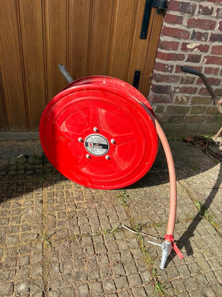 Brandslang, Ophalen, Zo goed als nieuw