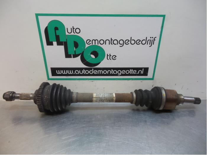 Arbre de transmission avant gauche d'un Peugeot 206 (206 98-, -, 3 mois de garantie, Utilisé, -